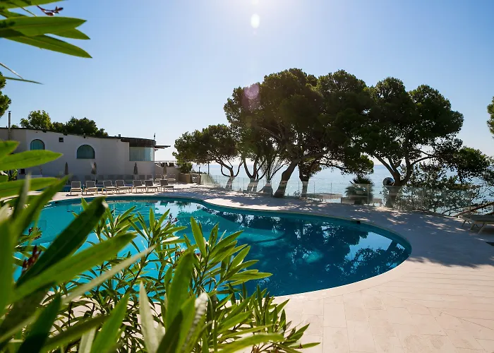 Village - Il Castello 5* Santa Margherita di Pula