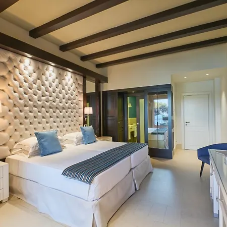 Курортный комплекс Village - Il Castello Санта-Маргерита-ди-Пула