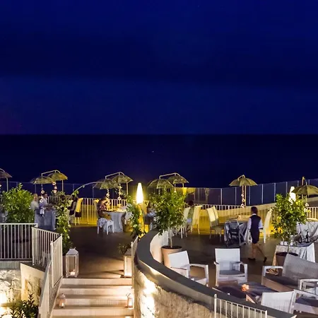 Village - Il Castello 5* Santa Margherita di Pula