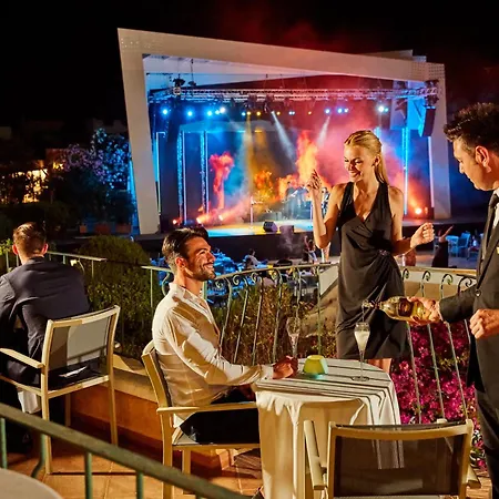 Village - Il Castello Курортный комплекс Санта-Маргерита-ди-Пула