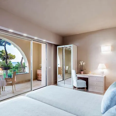 Village - Il Castello 5* סנטה מרגריטה די פולה