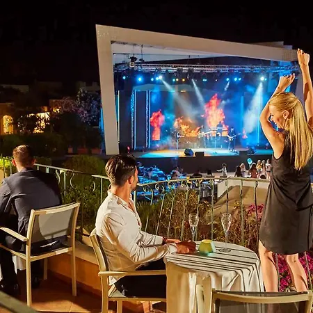 Village - Il Castello 5*