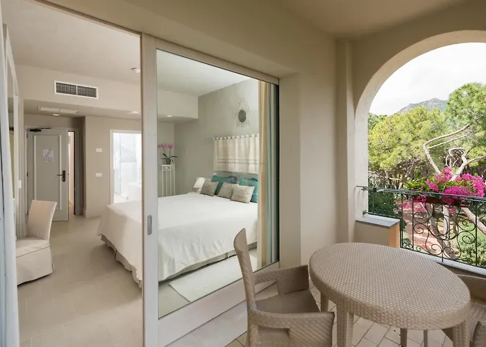 Village - Il Castello Resort 5*