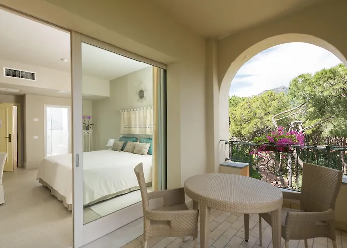 Village - Il Castello Resort 5*